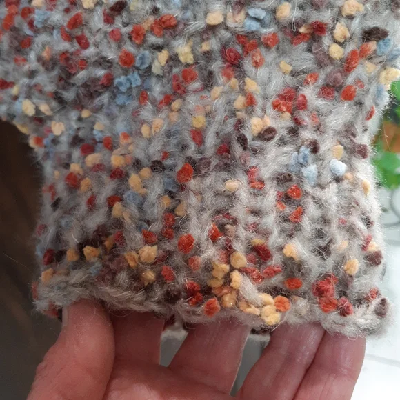 Chanky Sweater - Picture 3 of 6